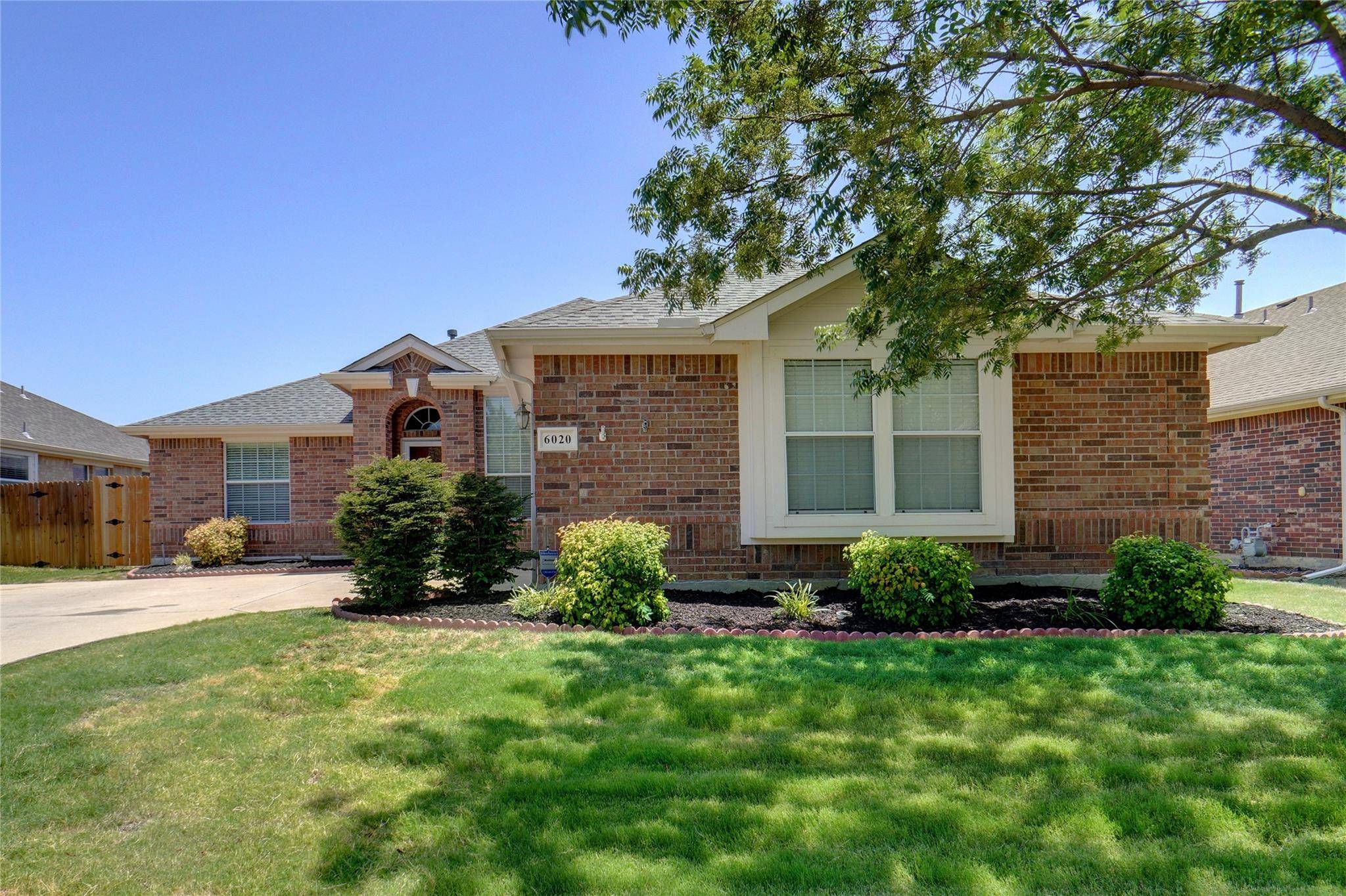 North Richland Hills, TX 76180,6020 Dream Dust Drive