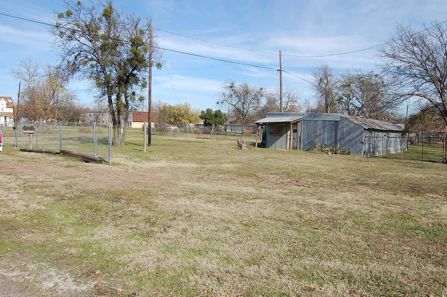 Itasca, TX 76055,309 S Hill Street