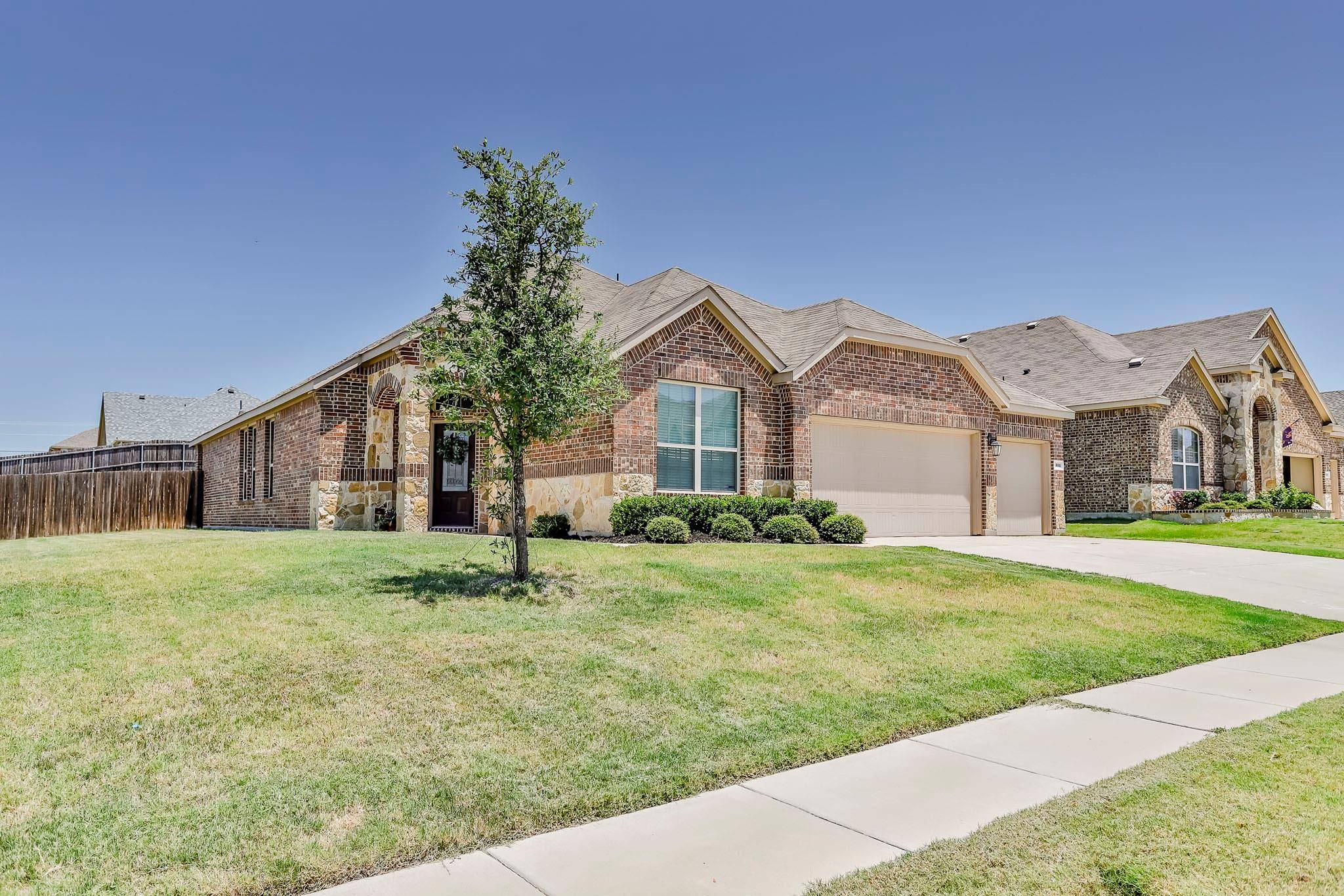 Oak Point, TX 75068,501 Shady Oaks Avenue