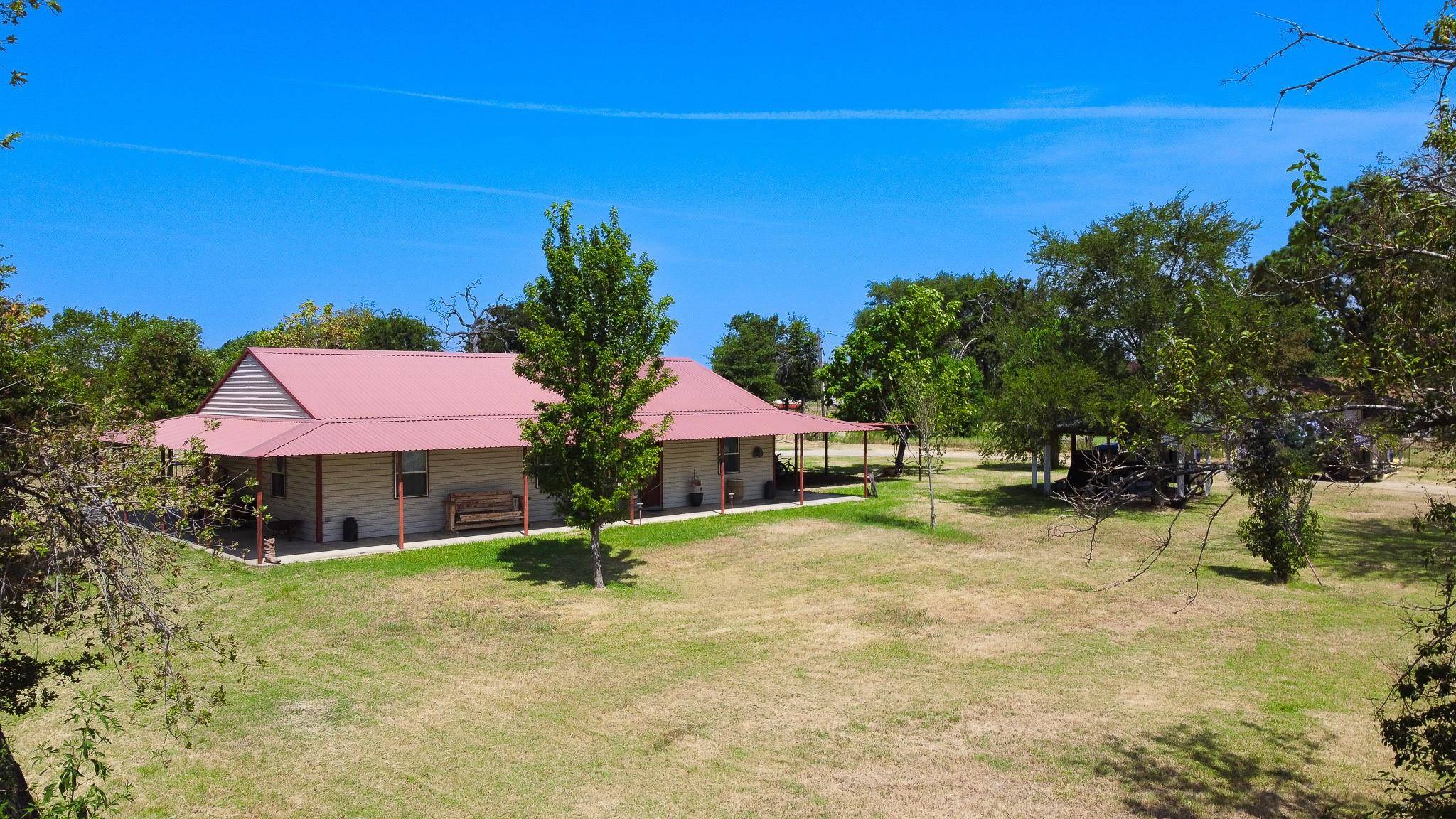 Kemp, TX 75143,19824 HWY 274