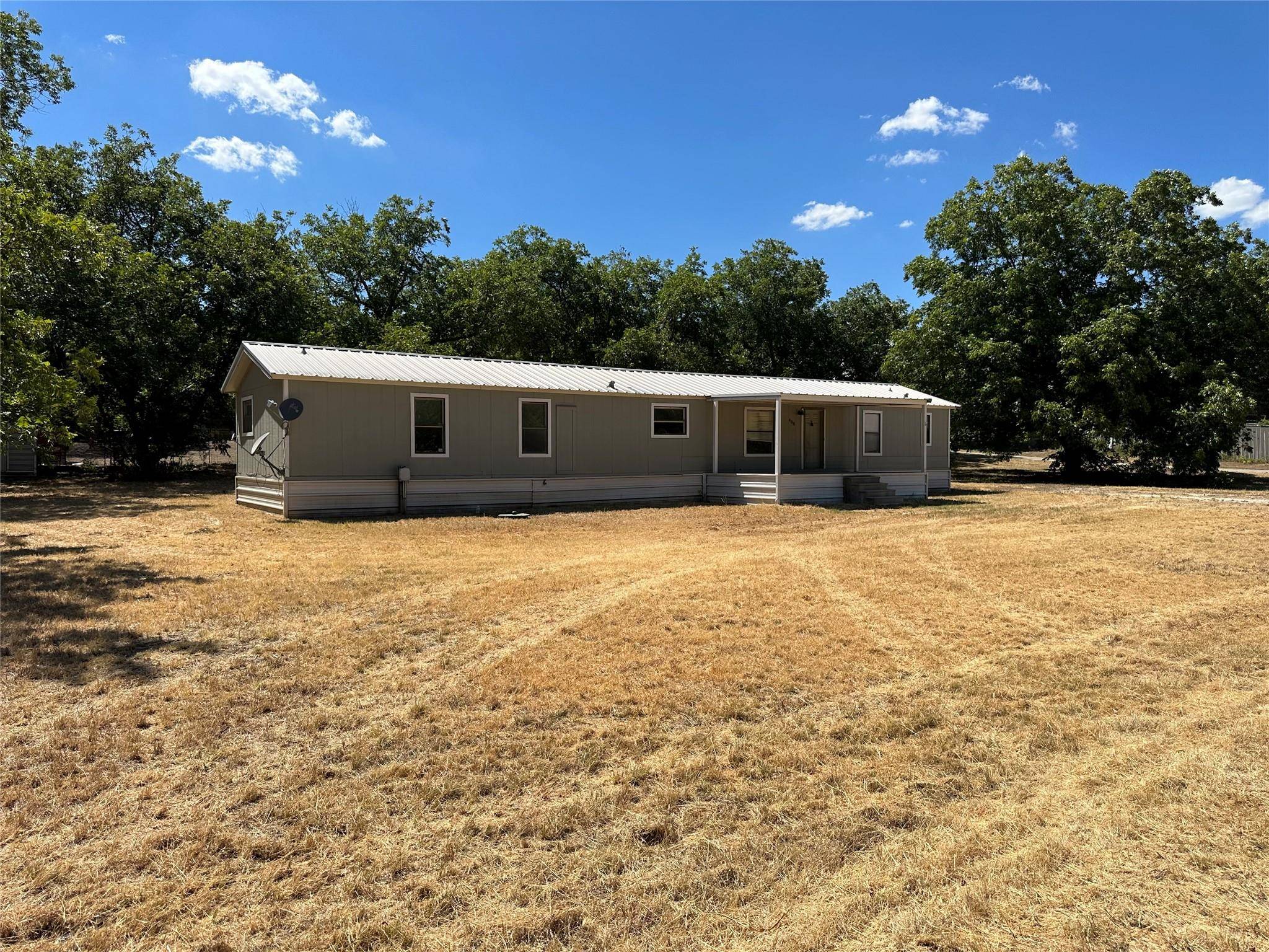 Blanket, TX 76432,608 4th Street