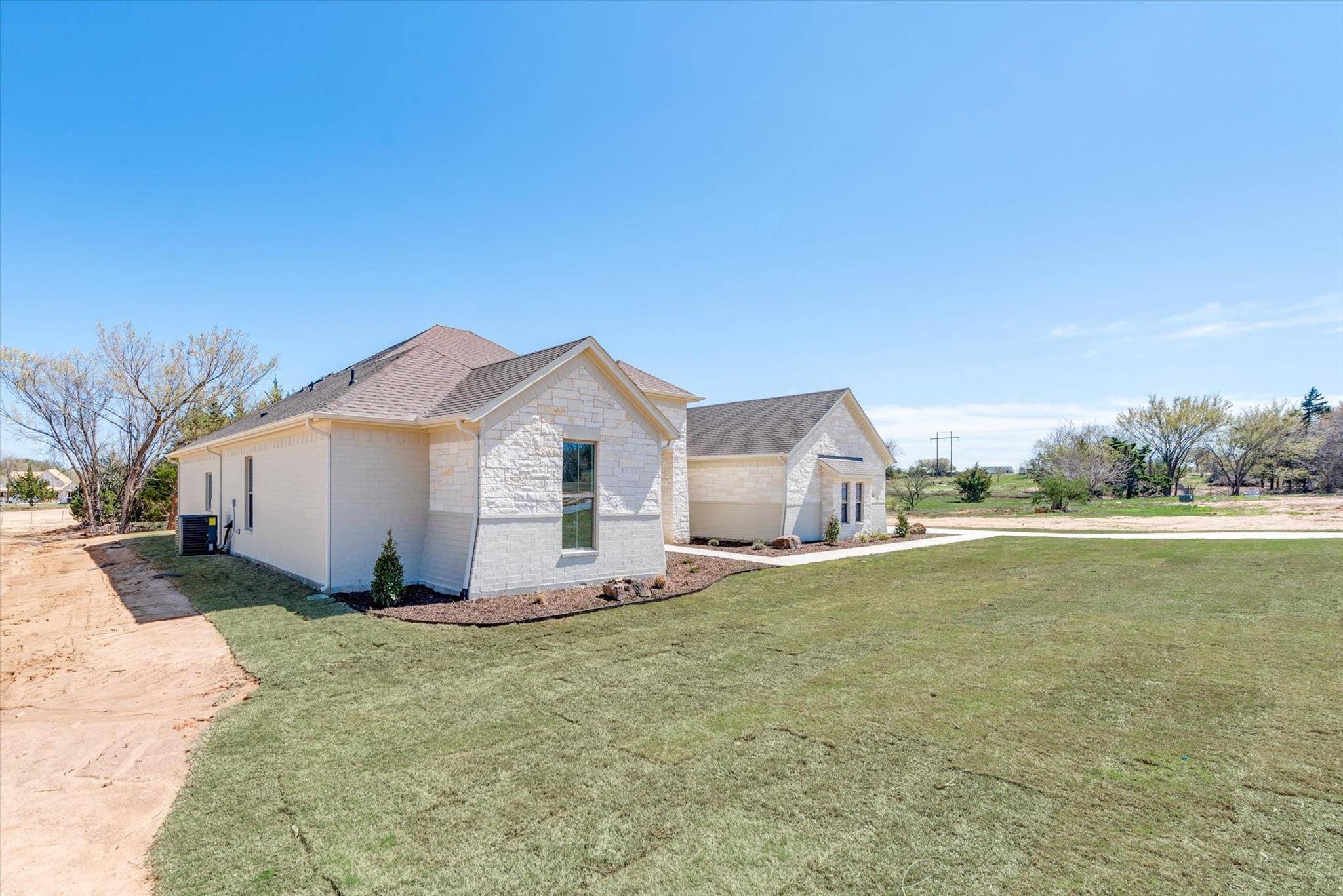 Springtown, TX 76082,1061 Monaco Court