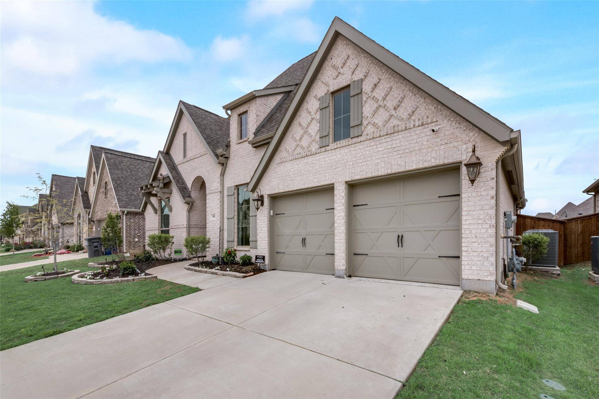 Little Elm, TX 75068,305 Oak Hollow Way