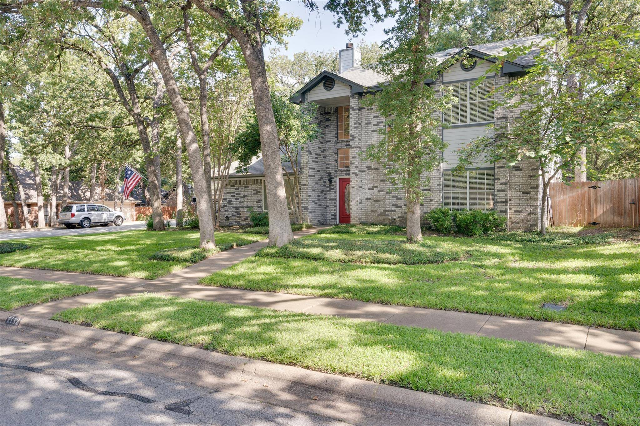 Grapevine, TX 76051,2132 S Winding Creek Boulevard