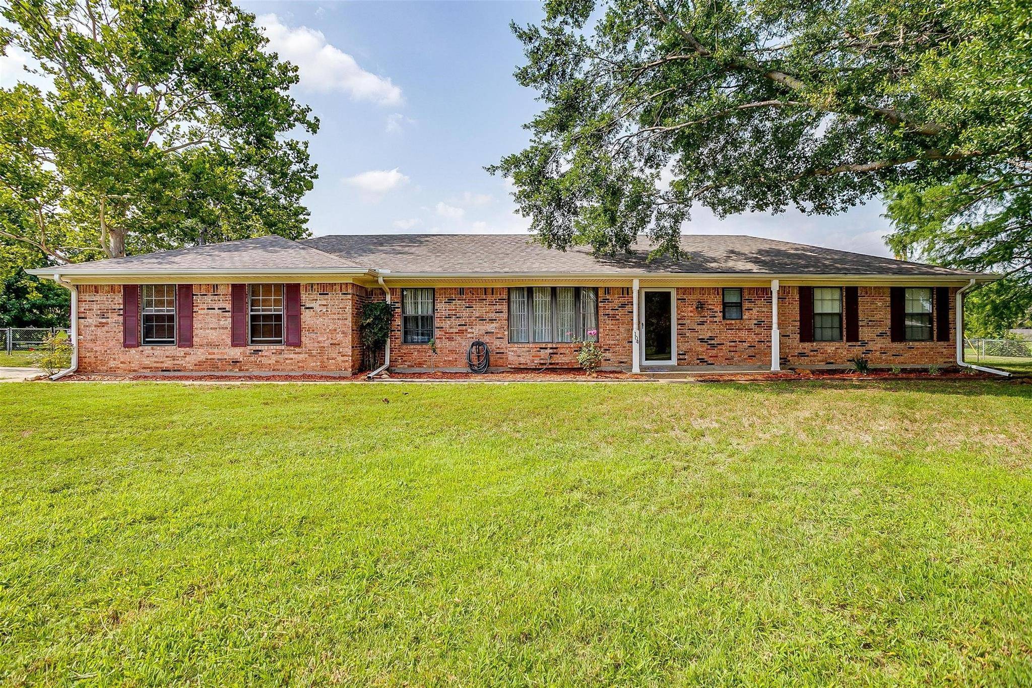 Keene, TX 76031,104 Hyline Drive