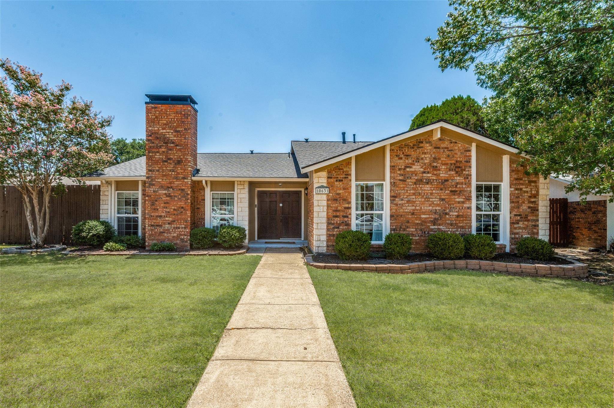 Dallas, TX 75243,10631 Black Walnut Drive