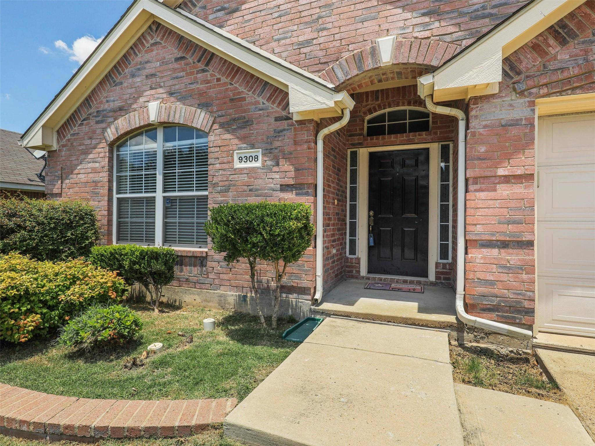 Mckinney, TX 75071,9308 Bedford Lane