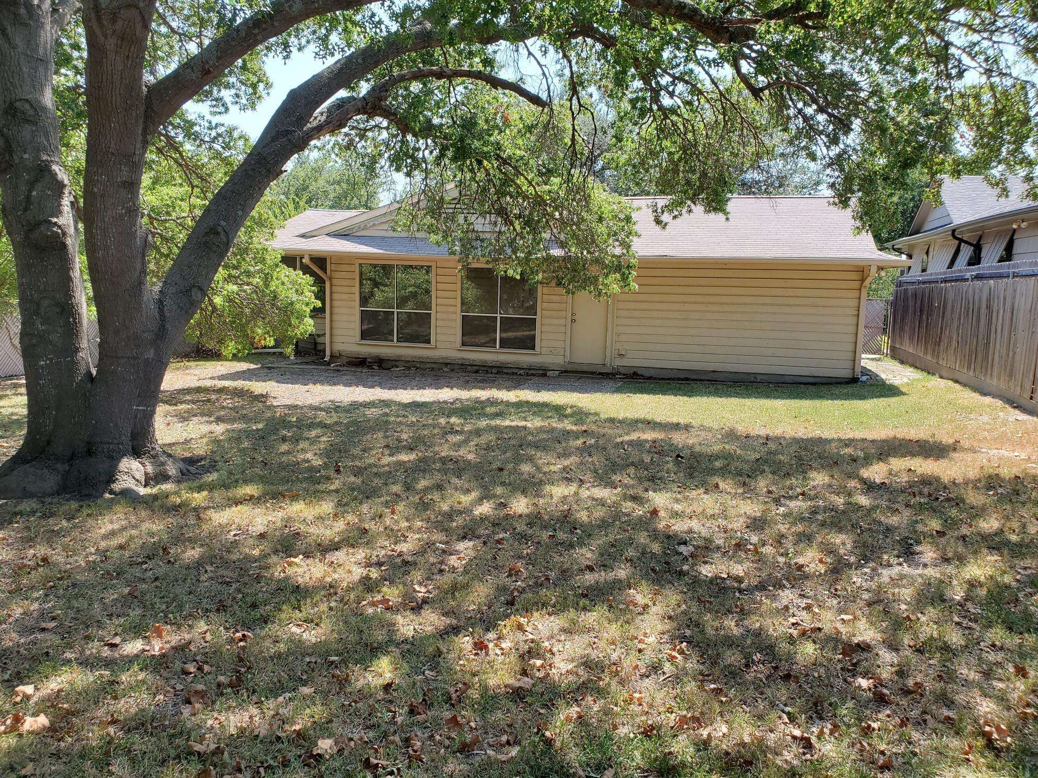 Sherman, TX 75092,427 N Holly Avenue