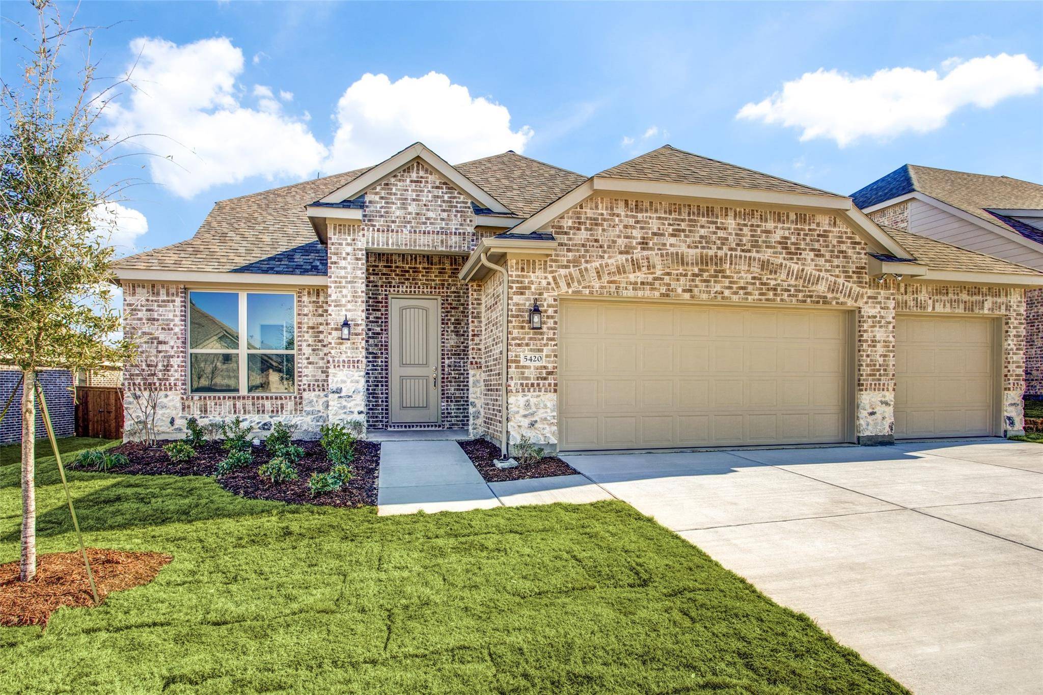 Haltom City, TX 76137,5420 Stonelake Drive