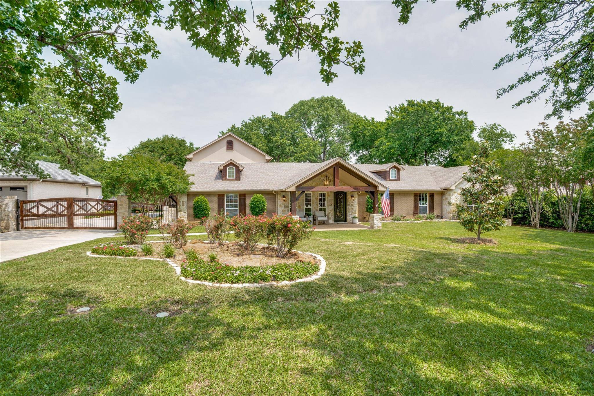 Colleyville, TX 76034,112 Quail Run