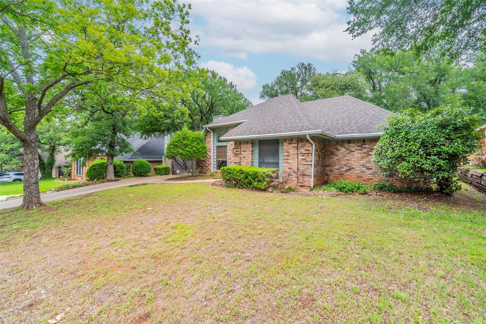 Arlington, TX 76017,5315 Stonewood Court