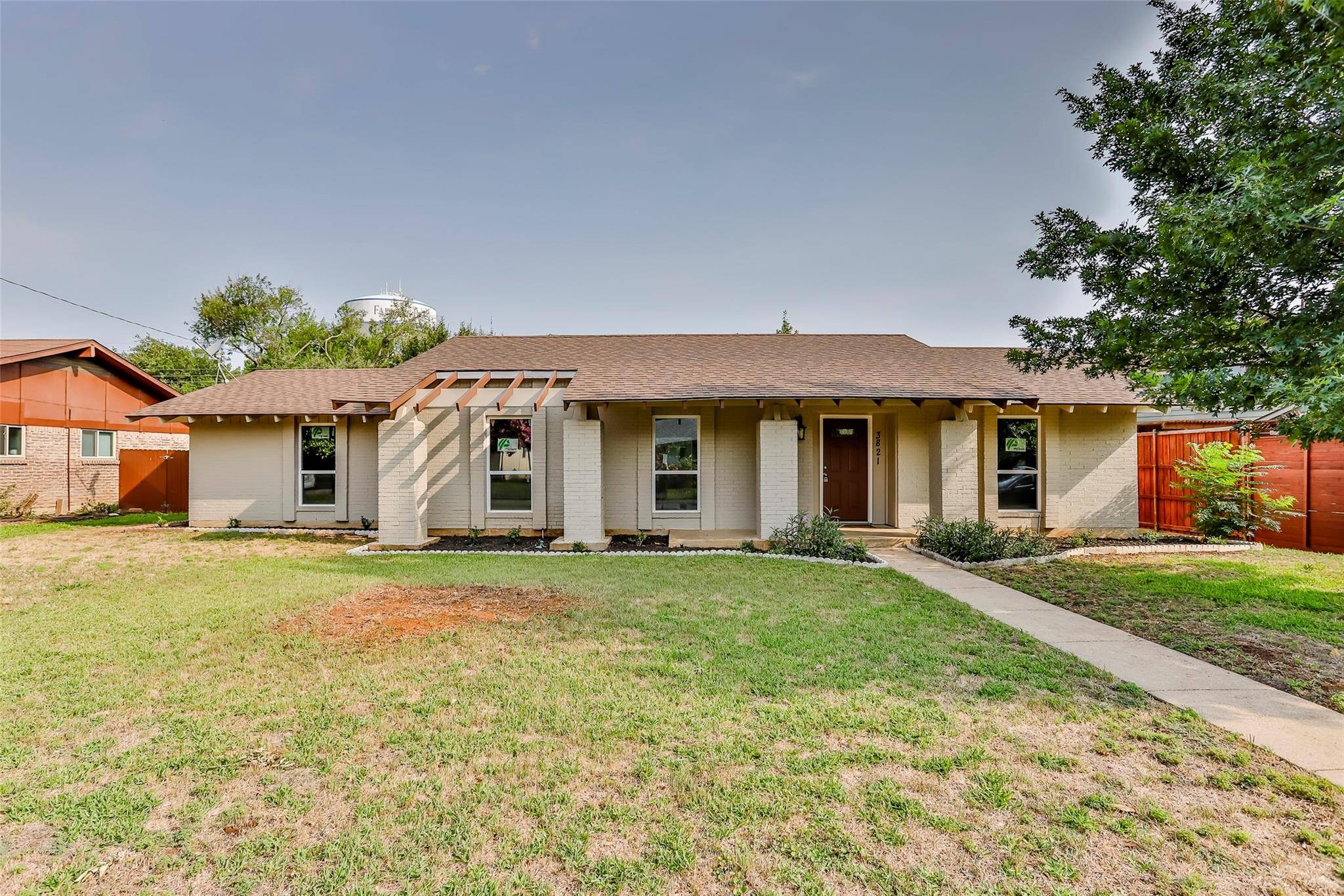 Farmers Branch, TX 75244,3821 Blue Trace Lane