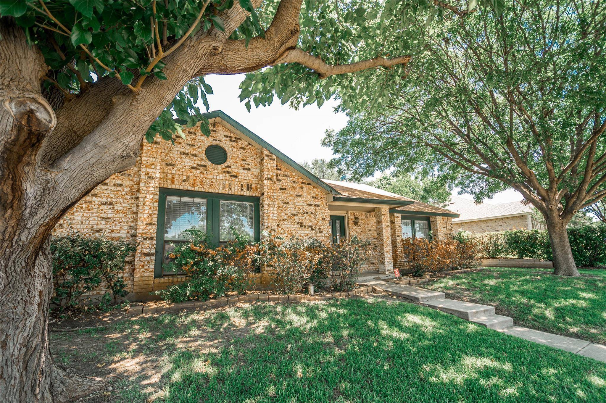 Flower Mound, TX 75028,3032 Canterbury Lane