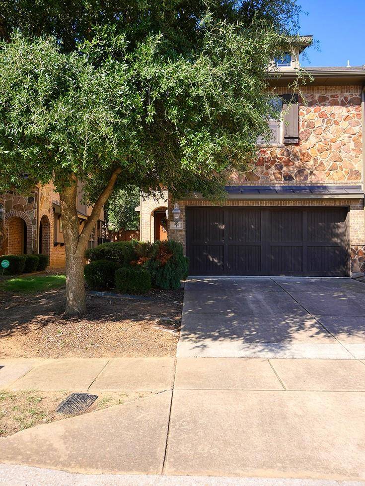 Euless, TX 76039,936 Brook Forest Lane