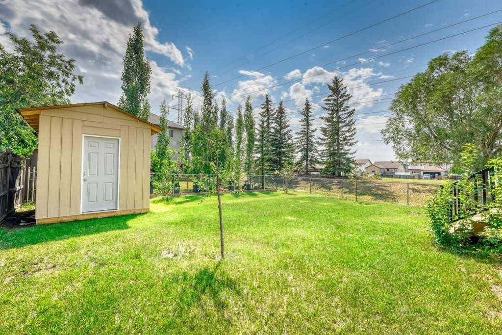 Chestermere, AB T1X1P2,238 Lakeview INLT