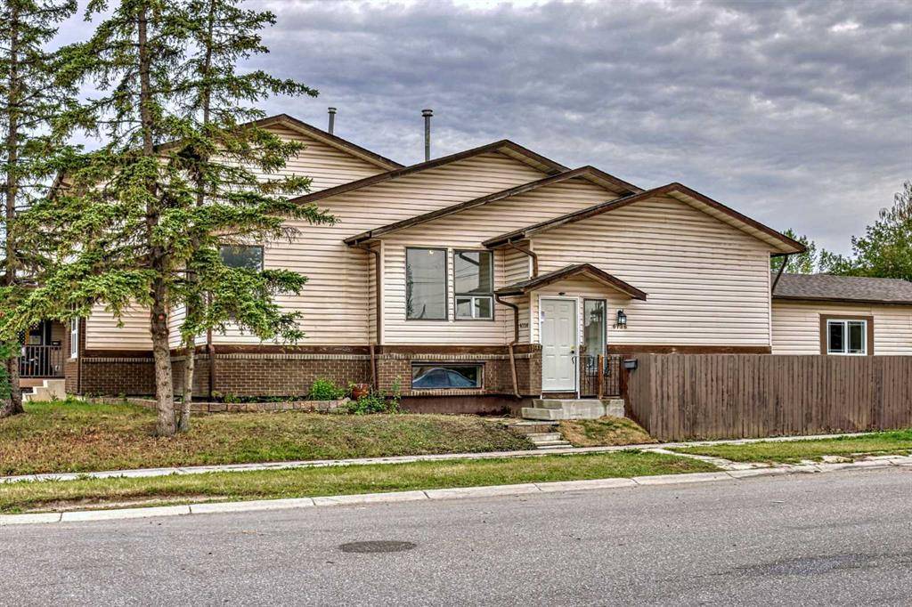 Calgary, AB T1Y 5P1,6736 43 AVE NE