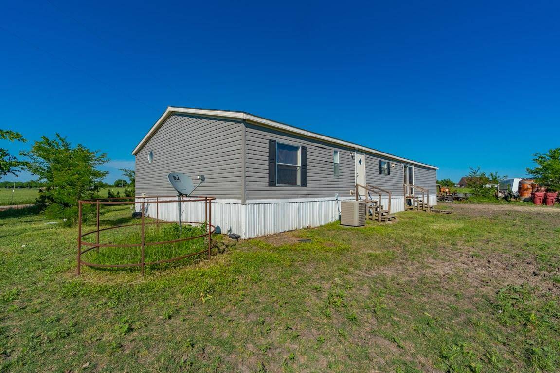 Celeste, TX 75423,425 Deer Lane