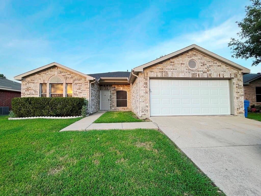 Rowlett, TX 75088,3902 Evinrude Drive