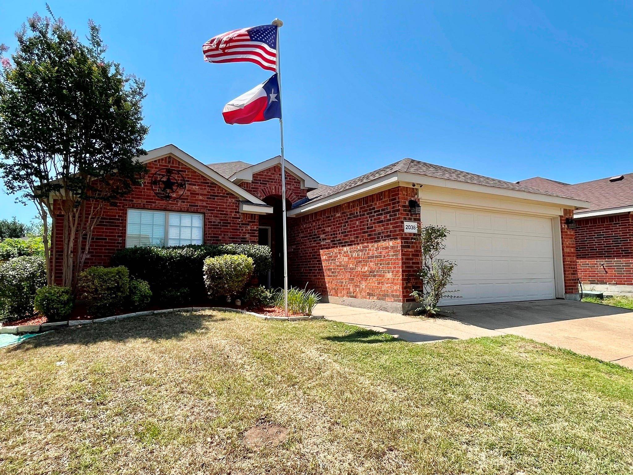 Heartland, TX 75126,2038 Lake Trail Drive