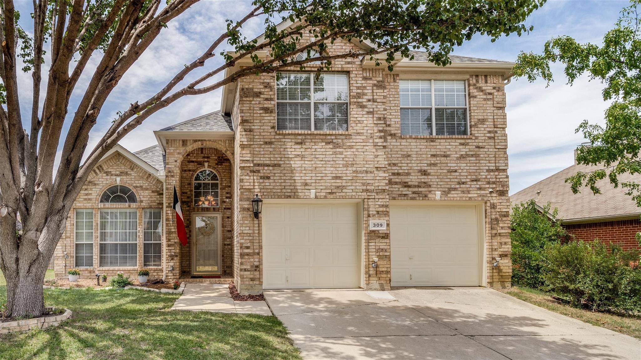 Arlington, TX 76002,309 Fort Edward Drive