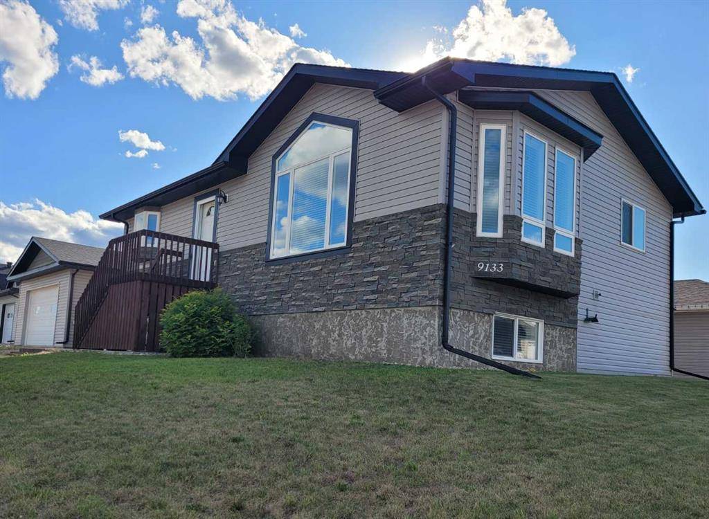 Peace River, AB T8S 1W9,9133 129 AVE