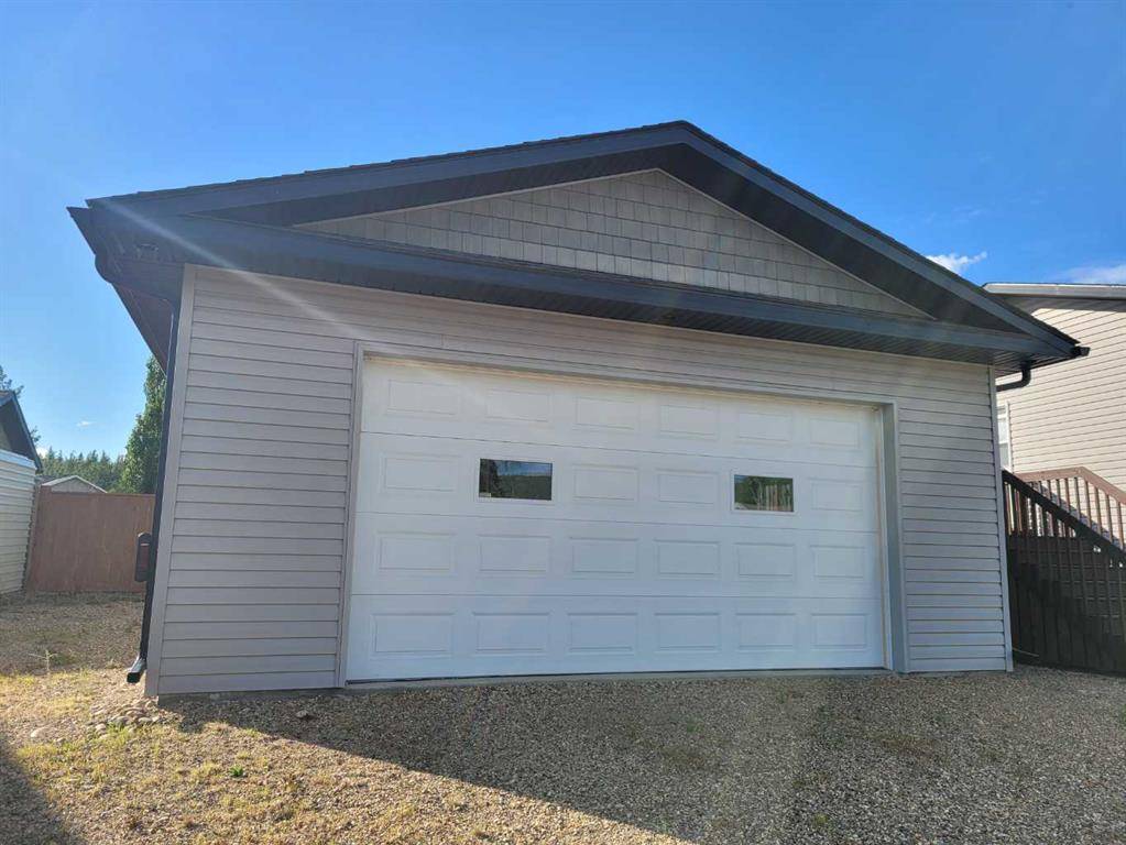 Peace River, AB T8S 1W9,9133 129 AVE