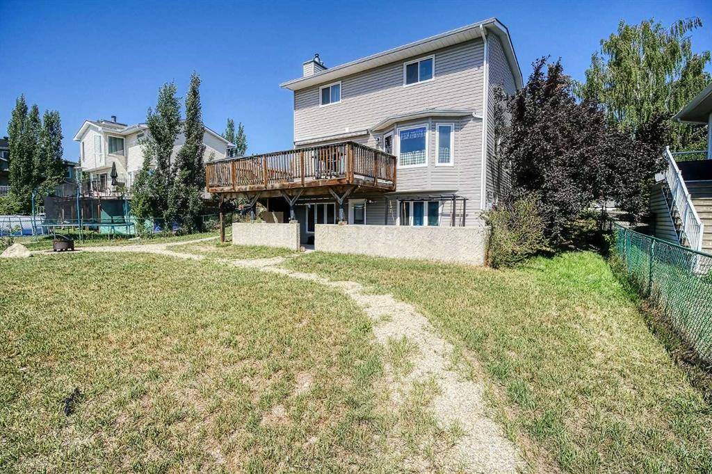 High River, AB T1V 1P7,711 High Country DR NW