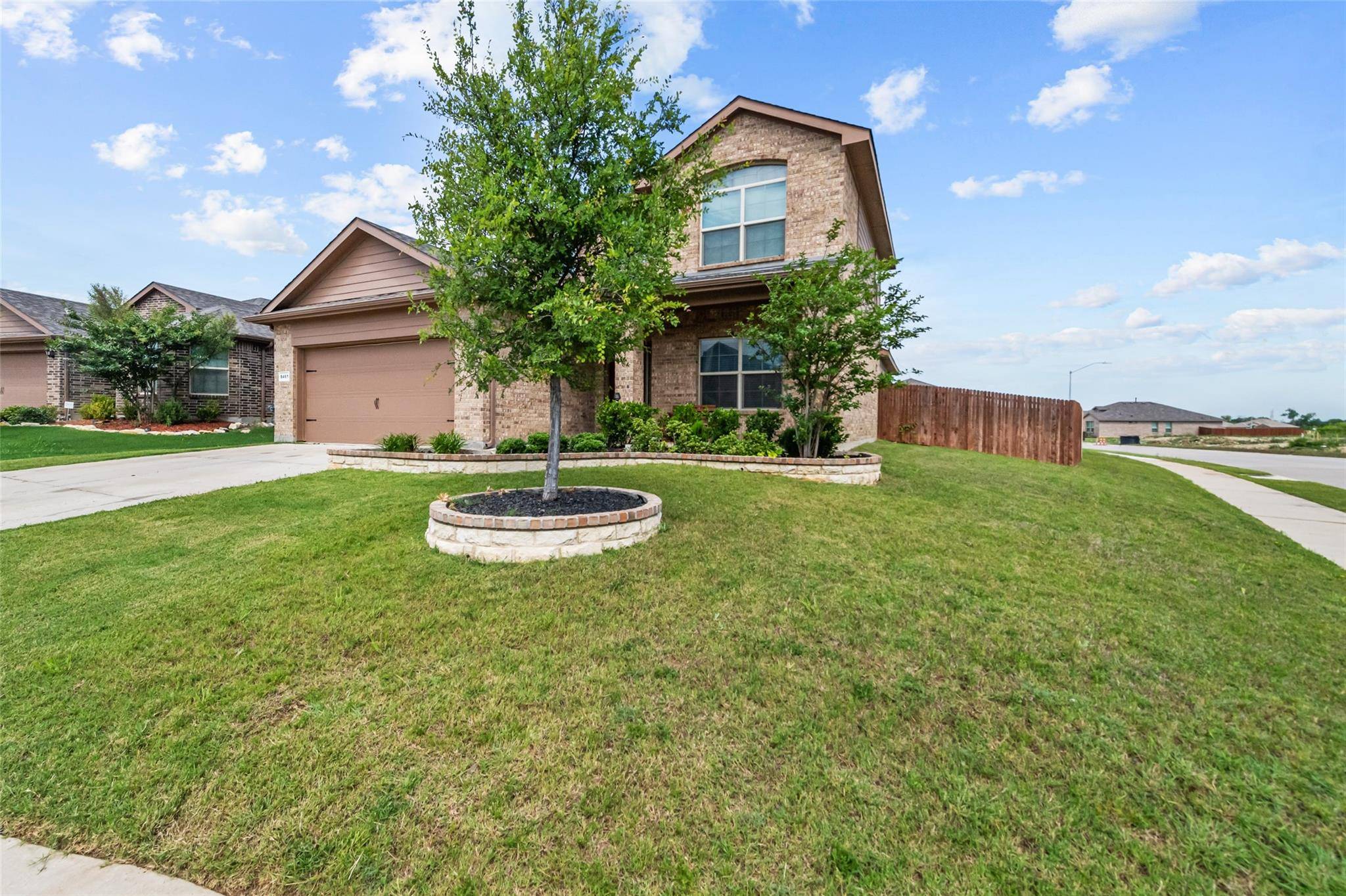 Fort Worth, TX 76131,8461 comanche springs Drive