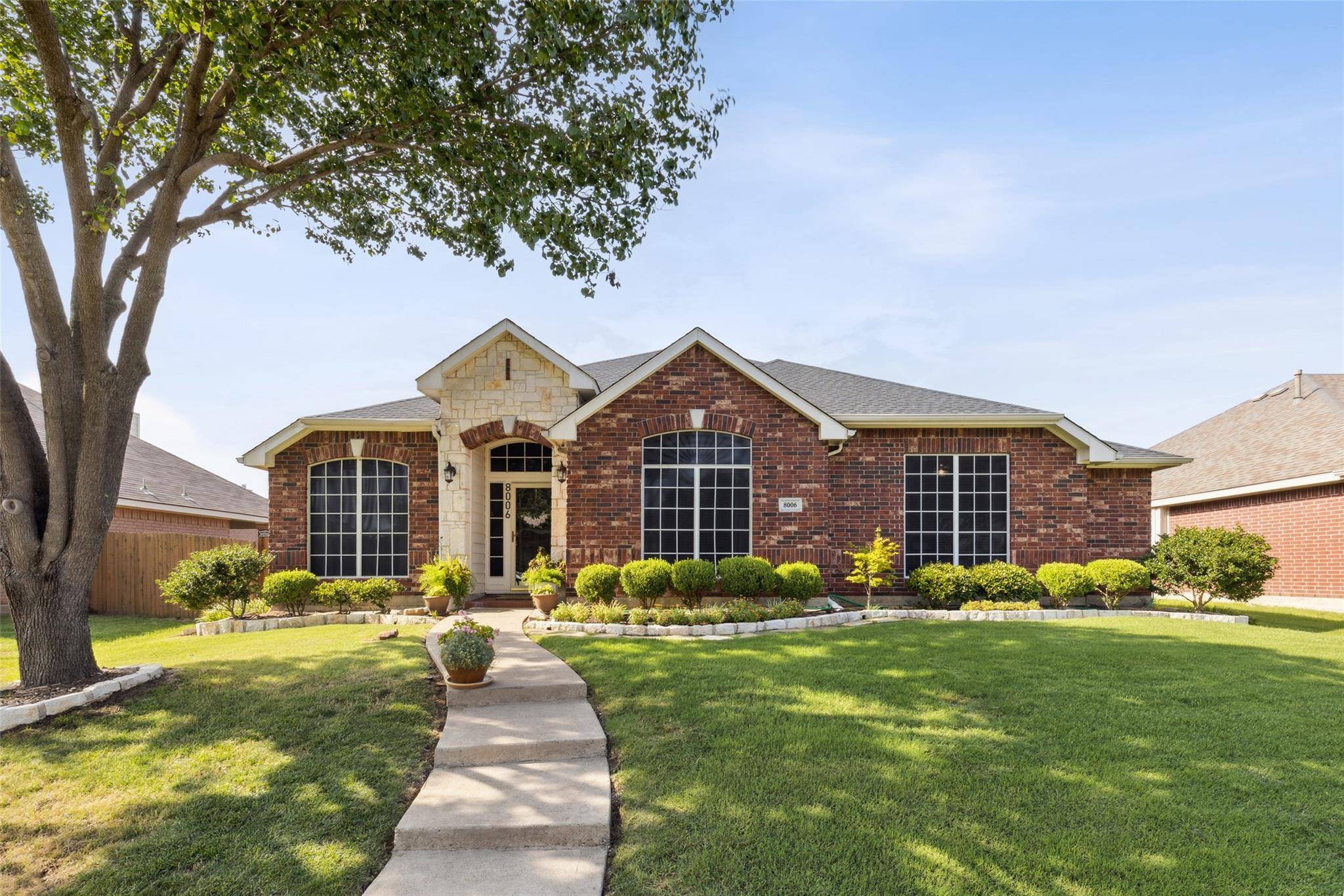 Rowlett, TX 75089,8006 Wilmington Drive