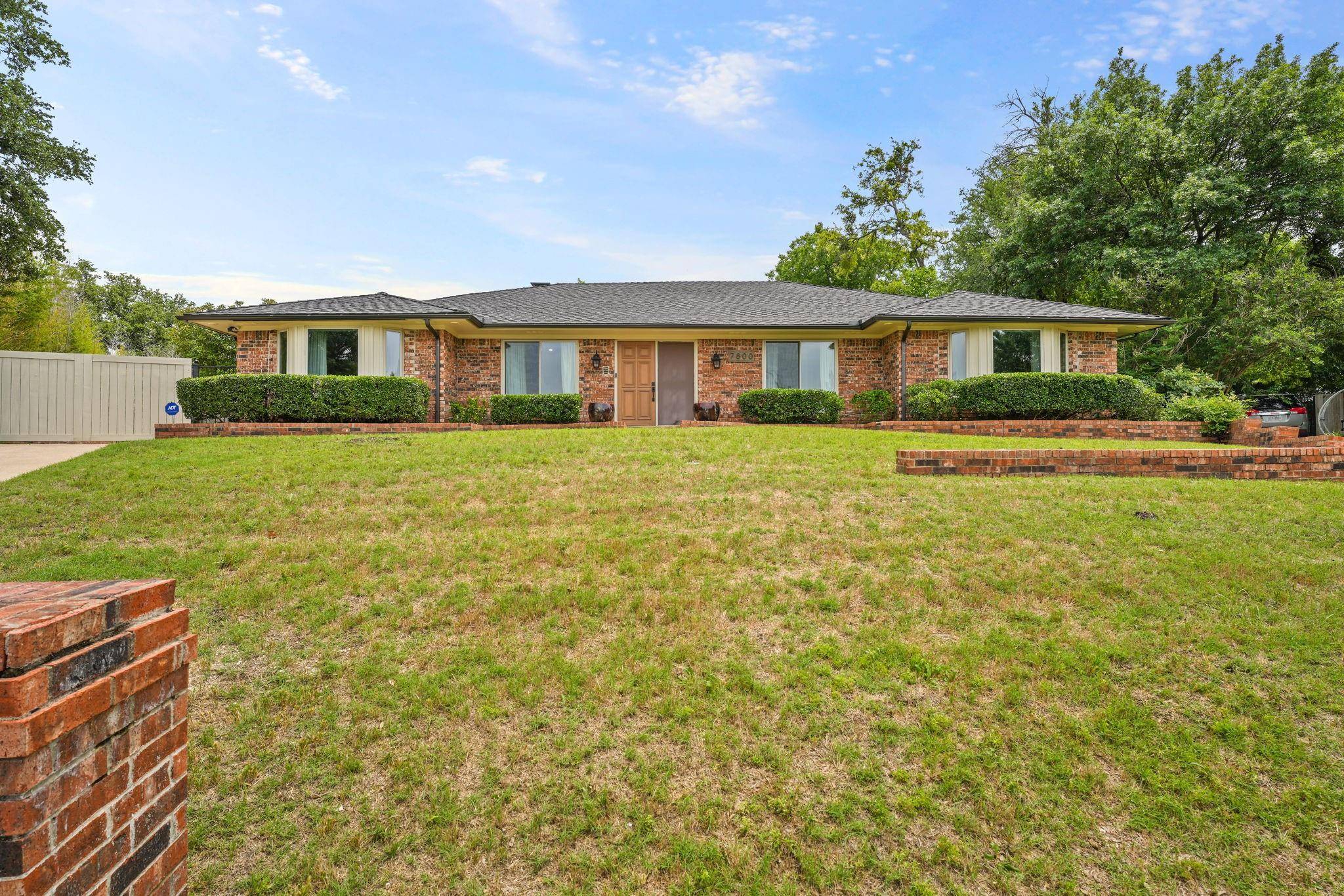 Fort Worth, TX 76179,7800 Timberwood Court