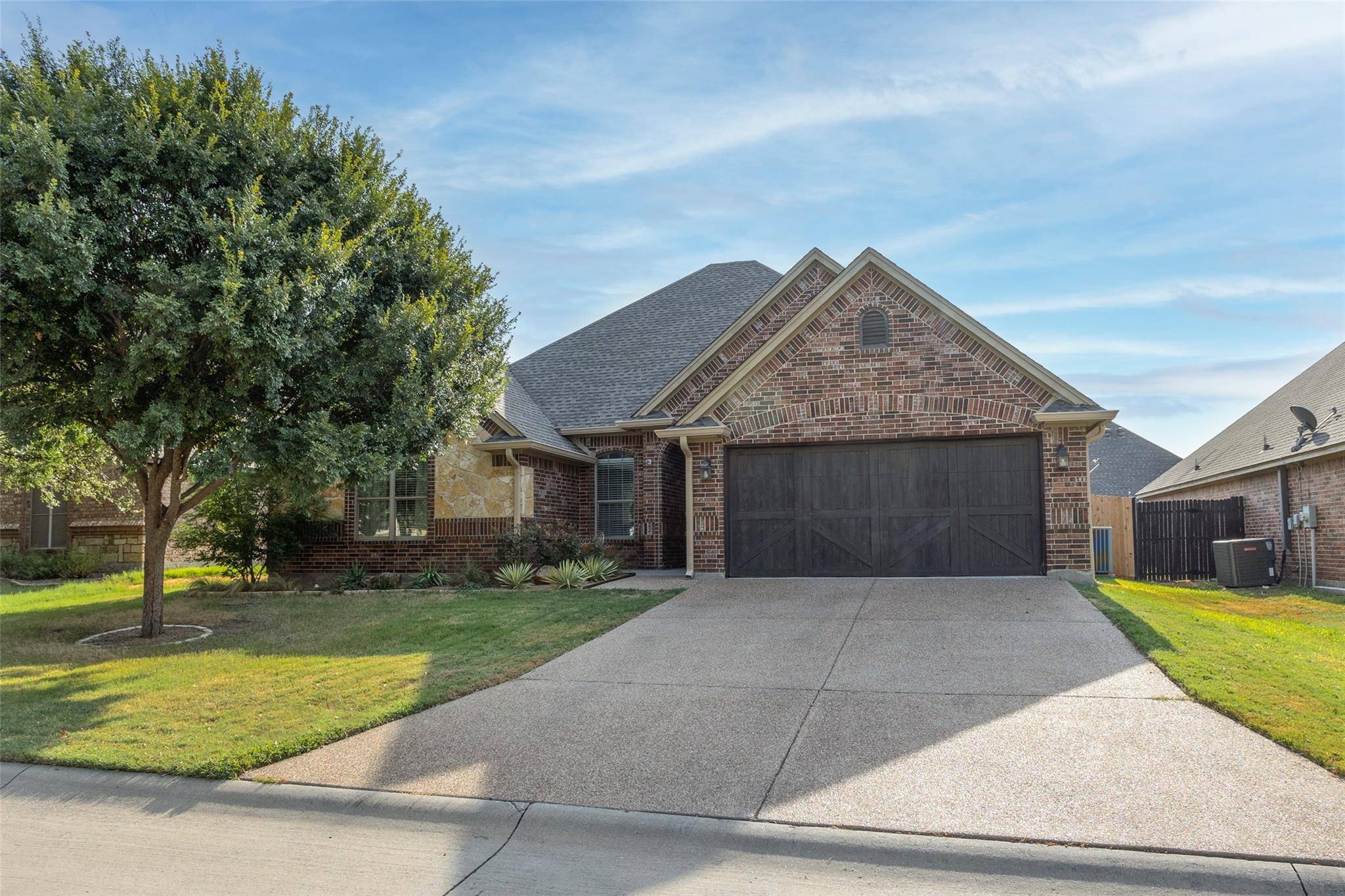 Willow Park, TX 76008,305 Bay Hill Drive