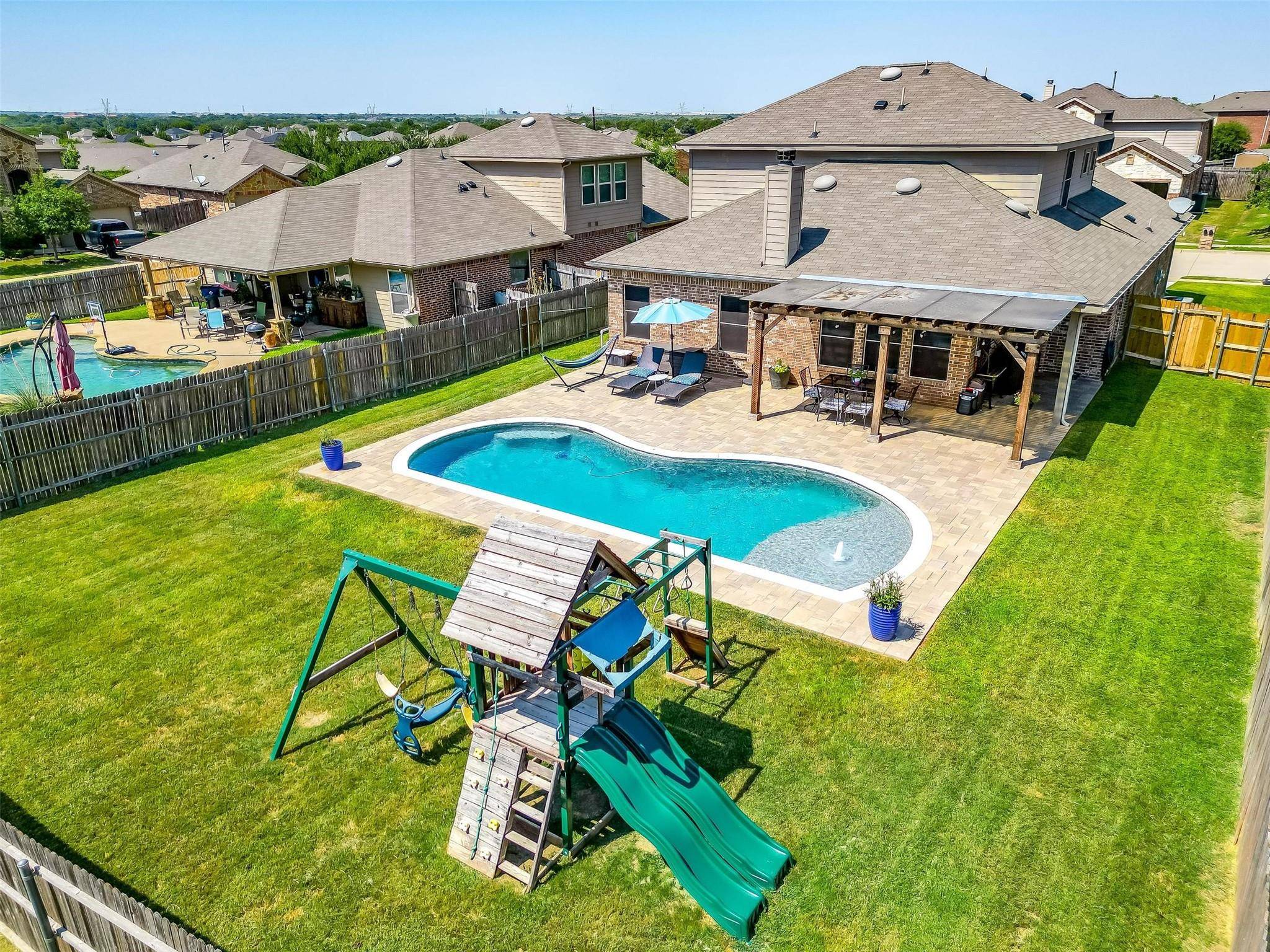 Burleson, TX 76028,304 Coral Vine Lane