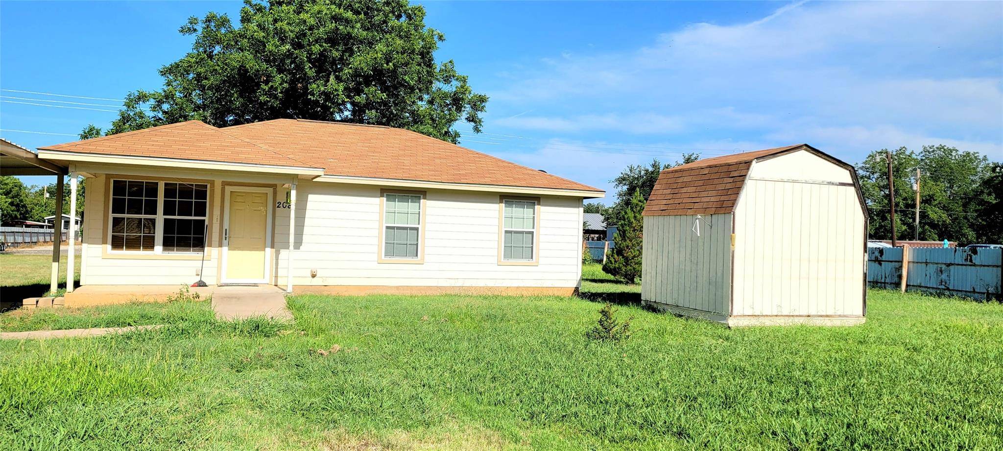 Tuscola, TX 79562,208 Kent Avenue