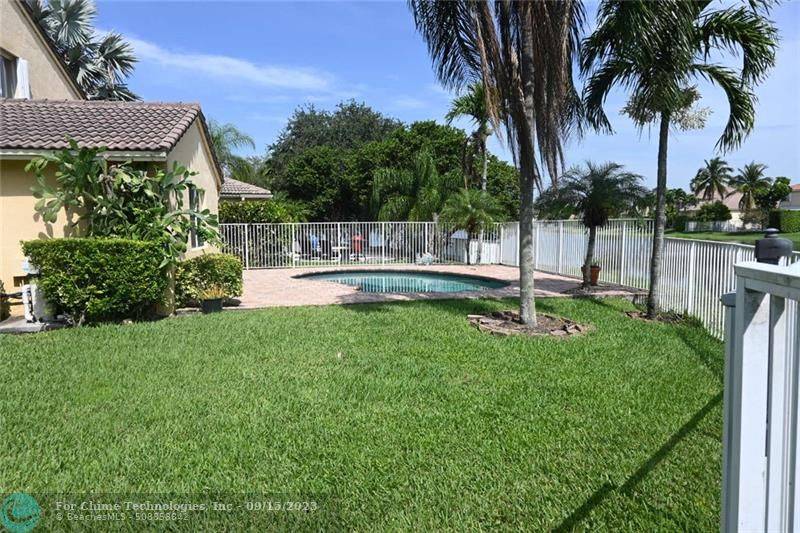 Weston, FL 33331,16401 Sapphire Bnd