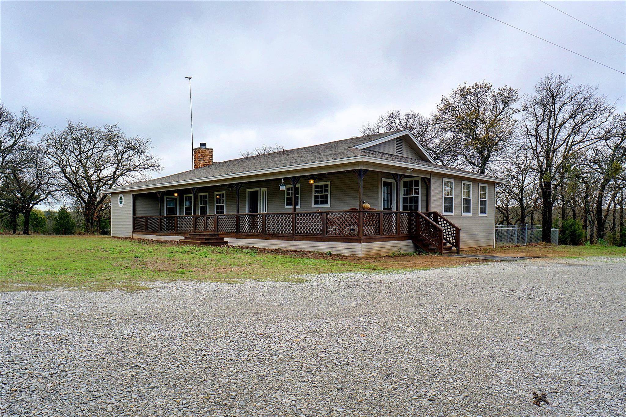 Bowie, TX 76230,587 Carter Lake Drive