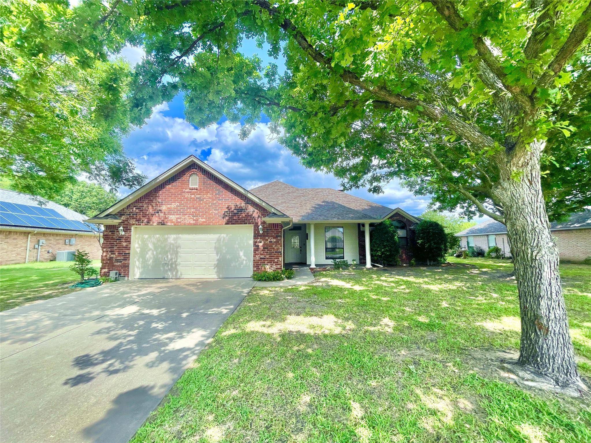 Granbury, TX 76048,1107 Calinco Drive