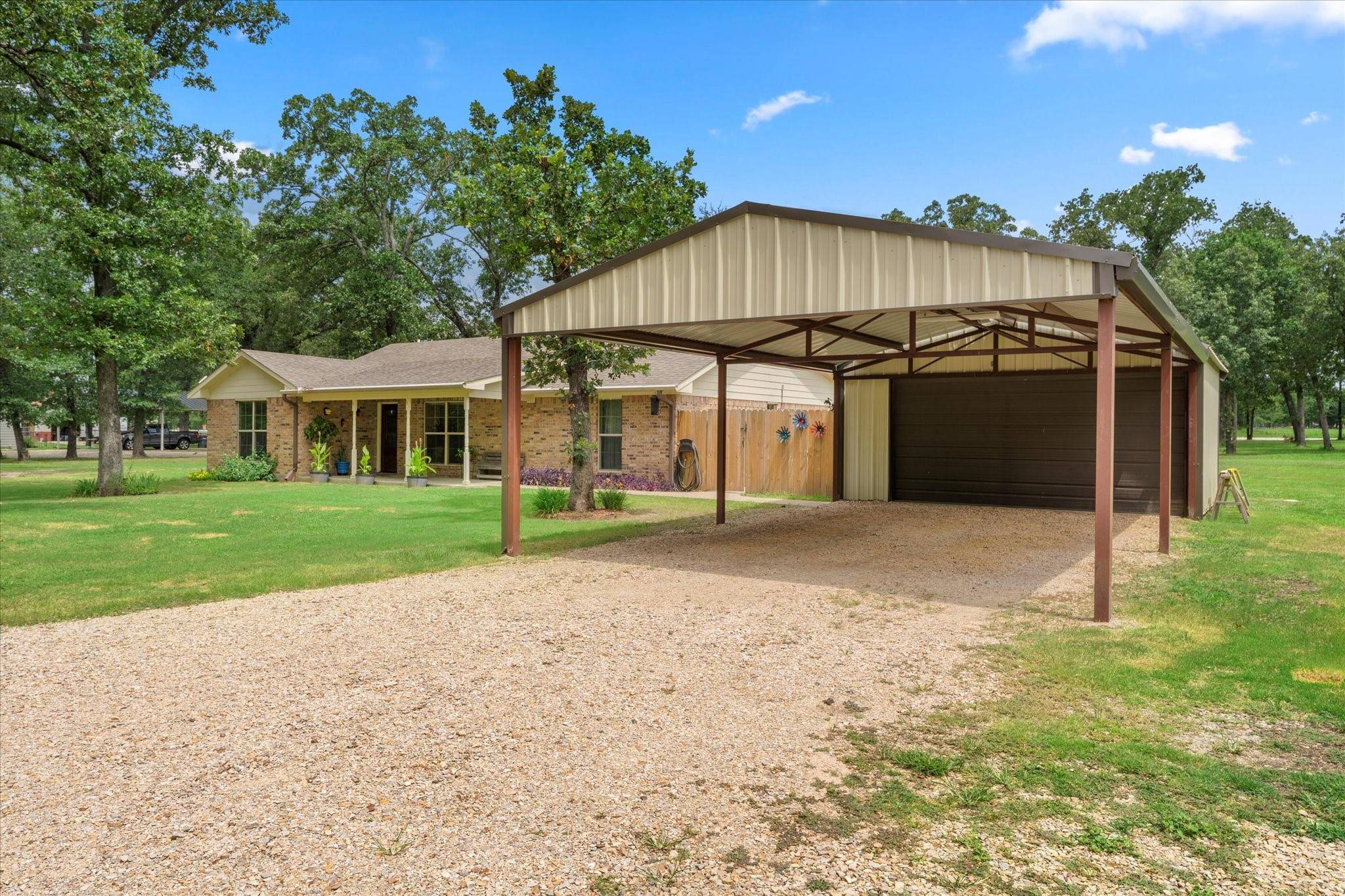 Emory, TX 75440,242 Rs County Road 1220