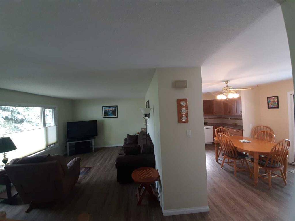 Stettler, AB T0C2L2,6007 51 AVE