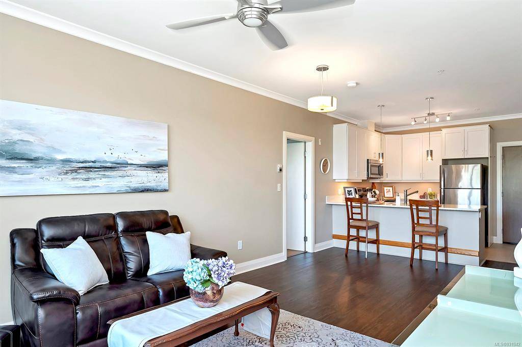 Langford, BC V9B 0M8,1145 Sikorsky Rd #305