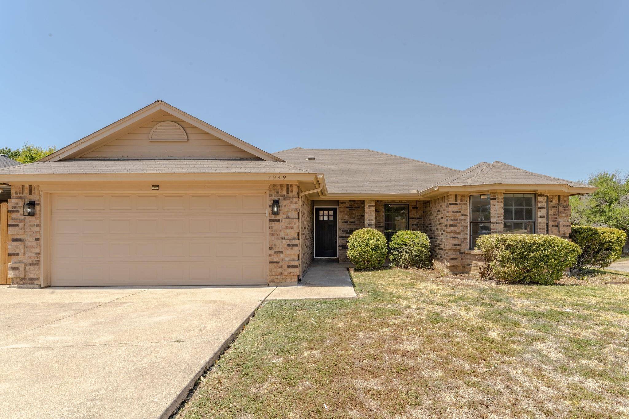 Watauga, TX 76148,7949 Hunters Glen Drive