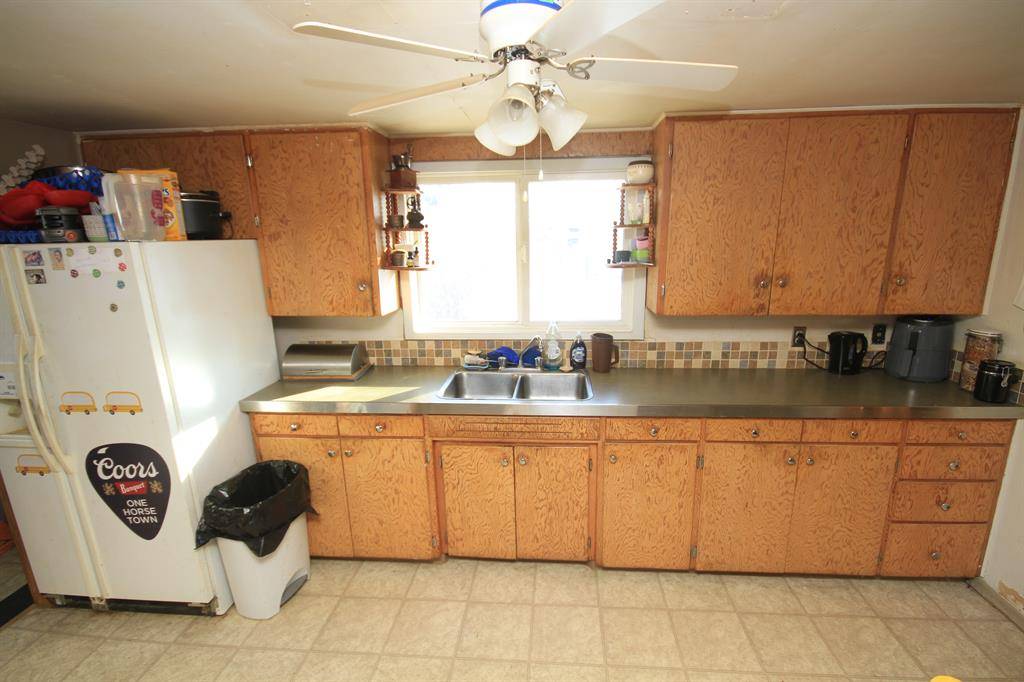 Taber, AB T1G 1M6,5123 55 Street