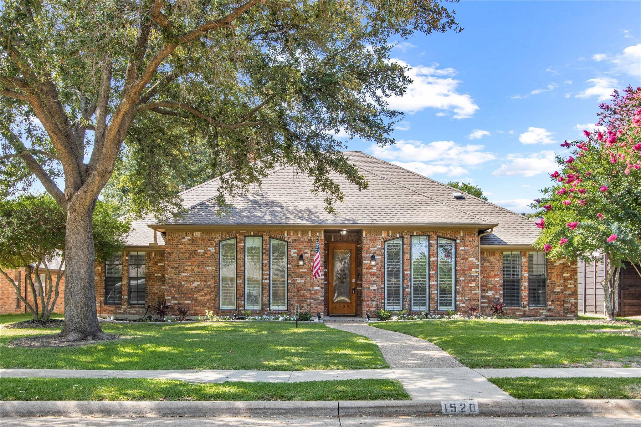 Plano, TX 75075,1520 Aylesbury Lane