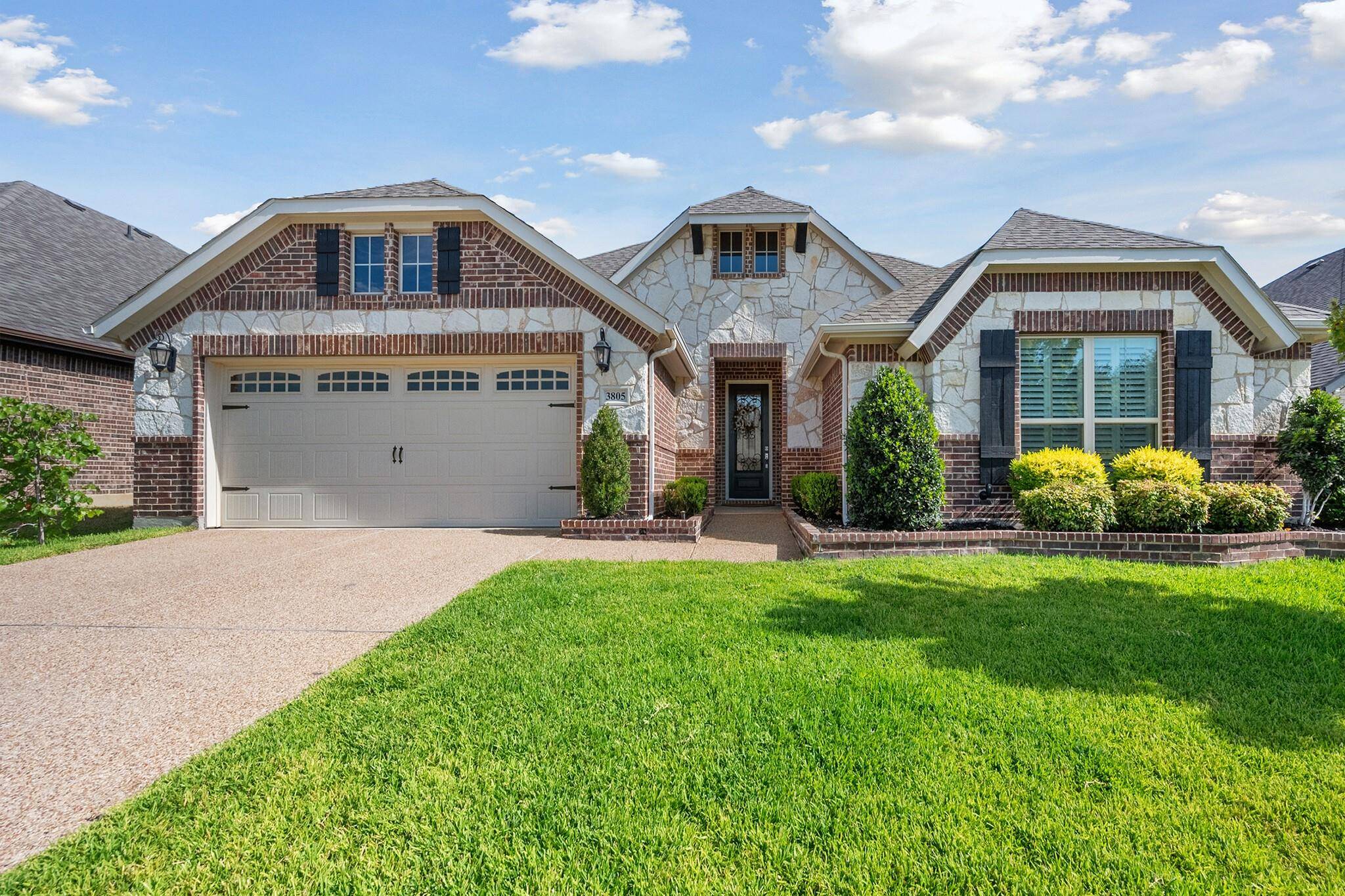 Arlington, TX 76001,3805 Pine Valley Lane