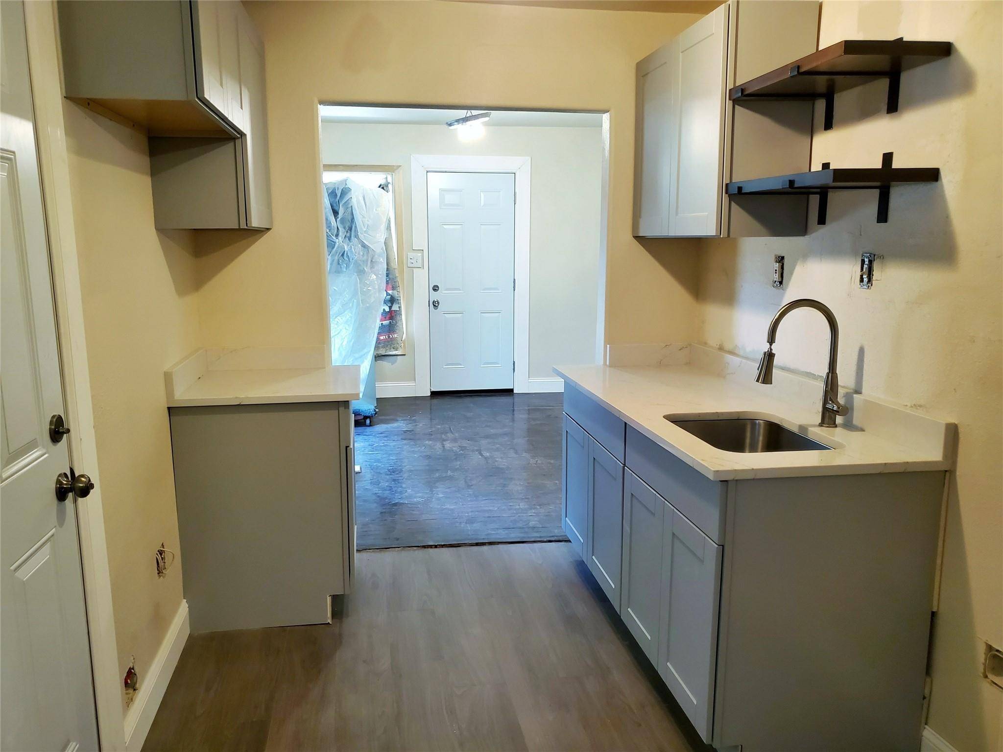 Fort Worth, TX 76105,2012 Andrew Avenue