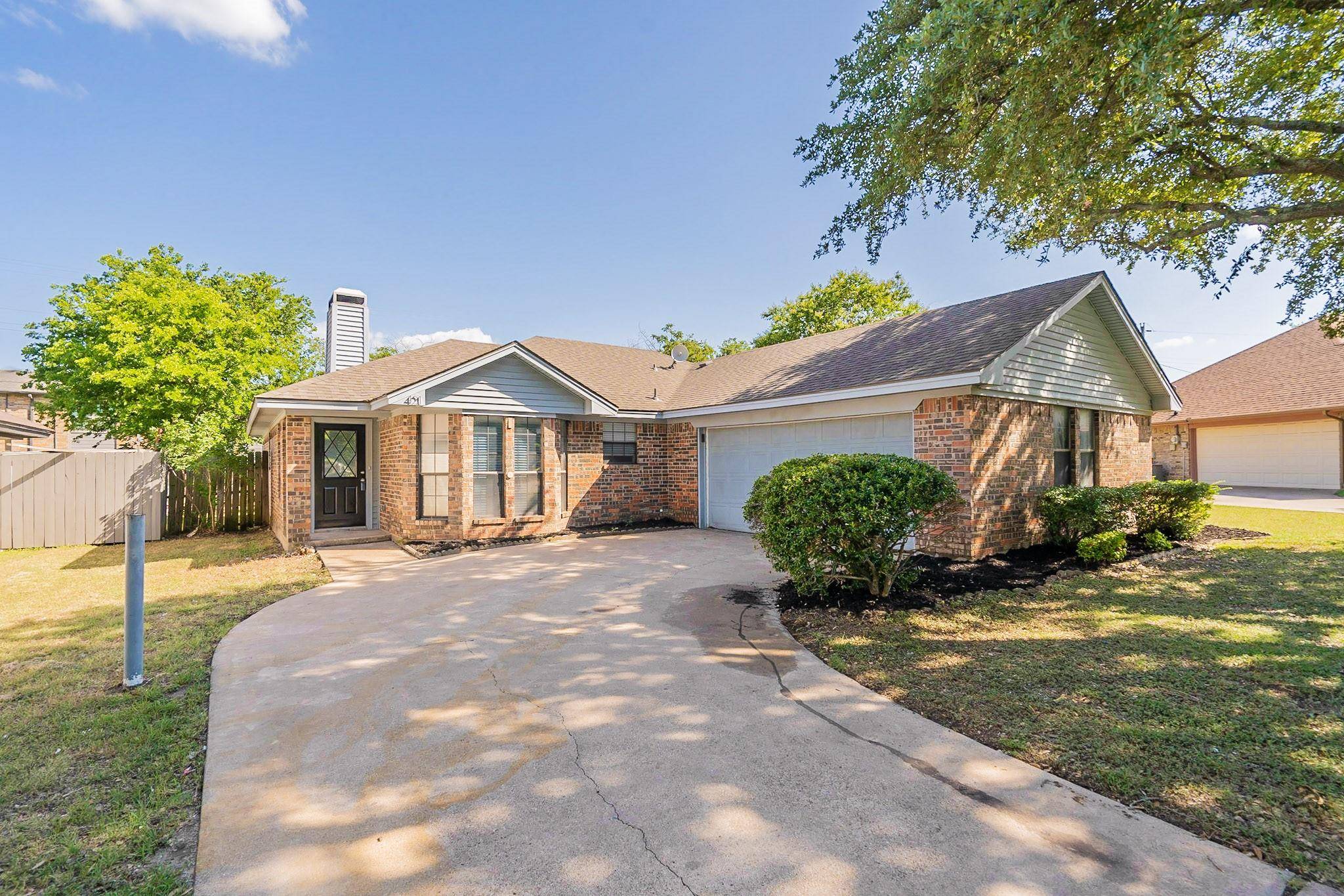 Cleburne, TX 76033,421 Odell Street