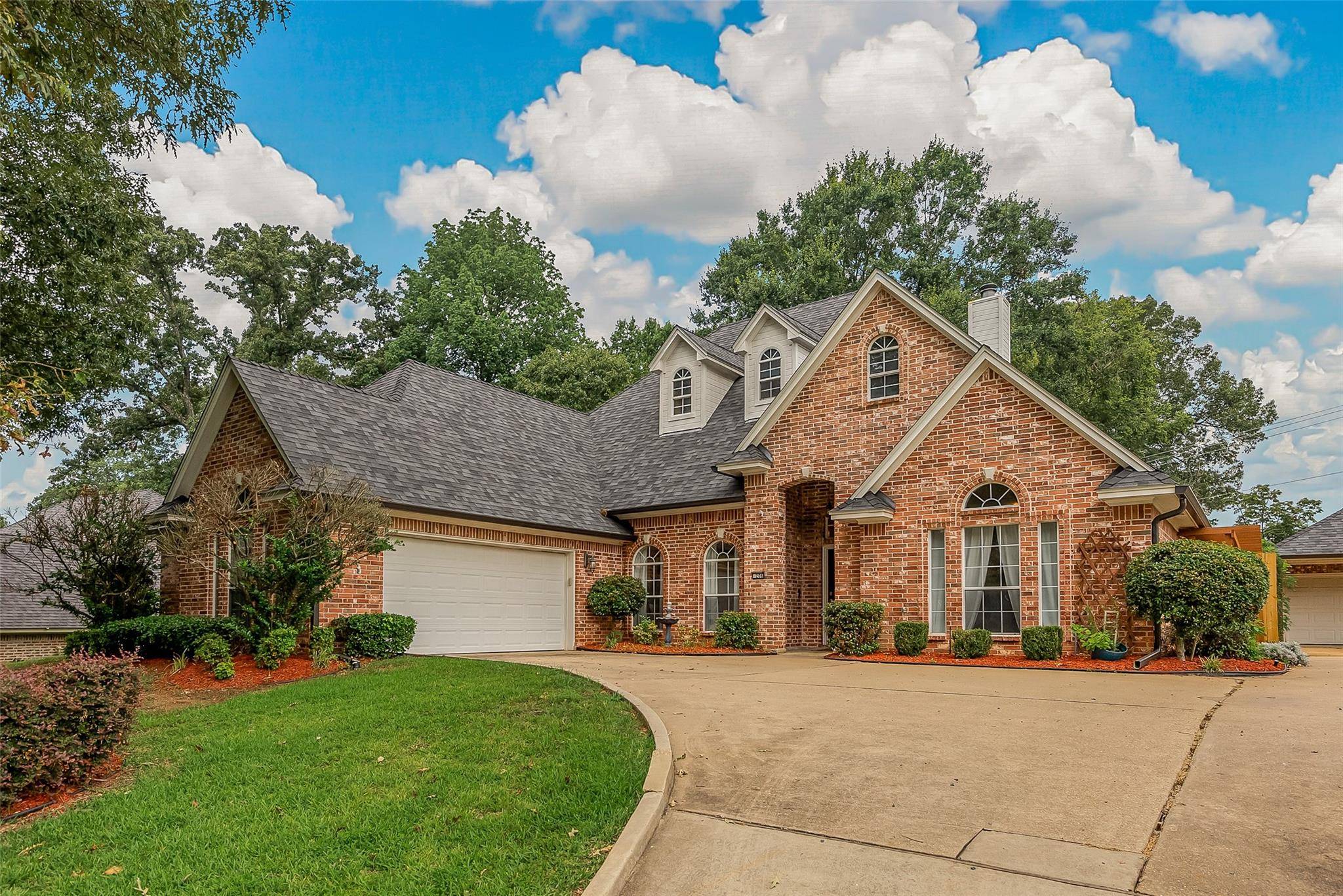 Haughton, LA 71037,206 Silver Fox Circle