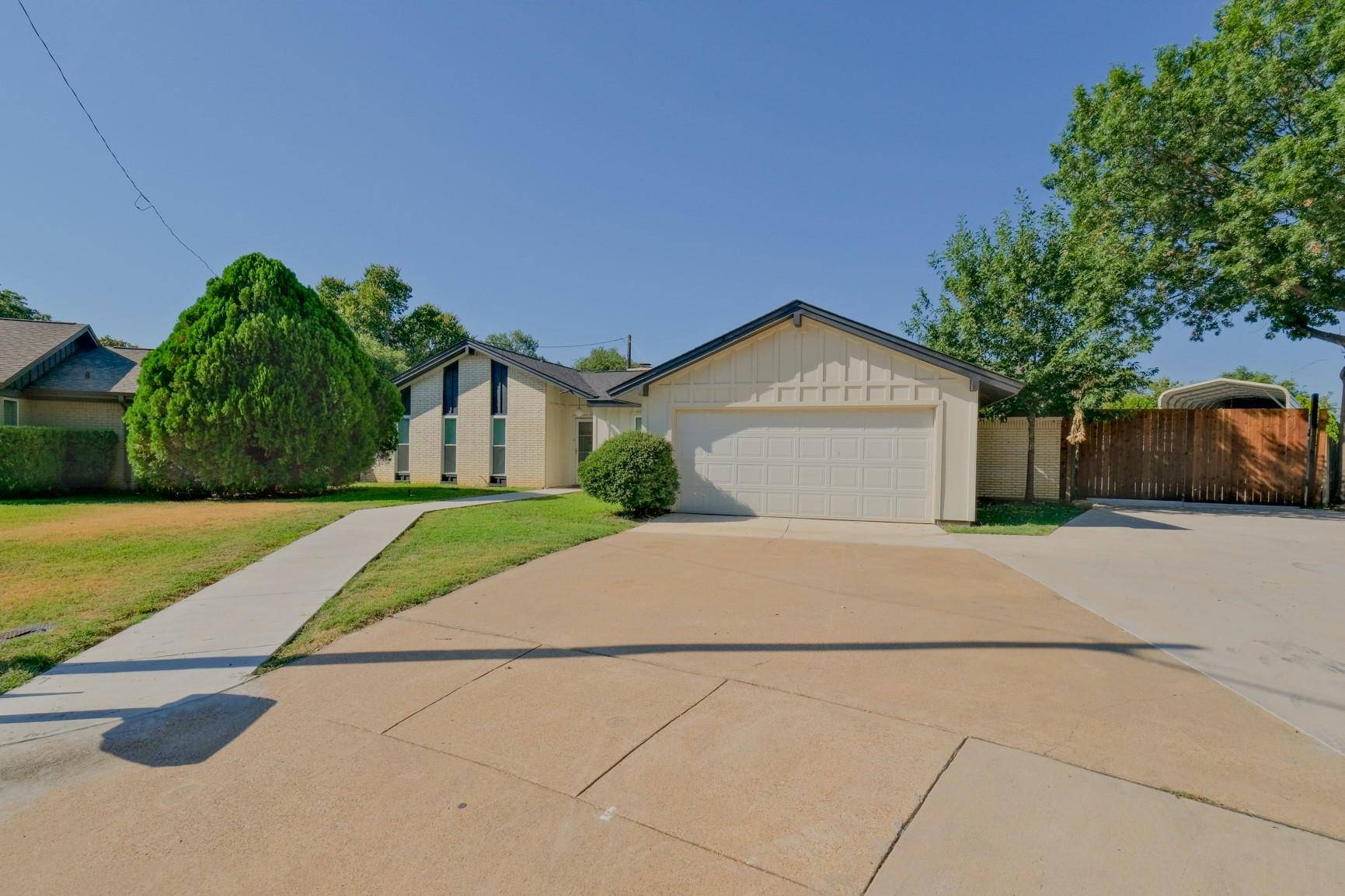 Hurst, TX 76053,1353 Kathryn Court