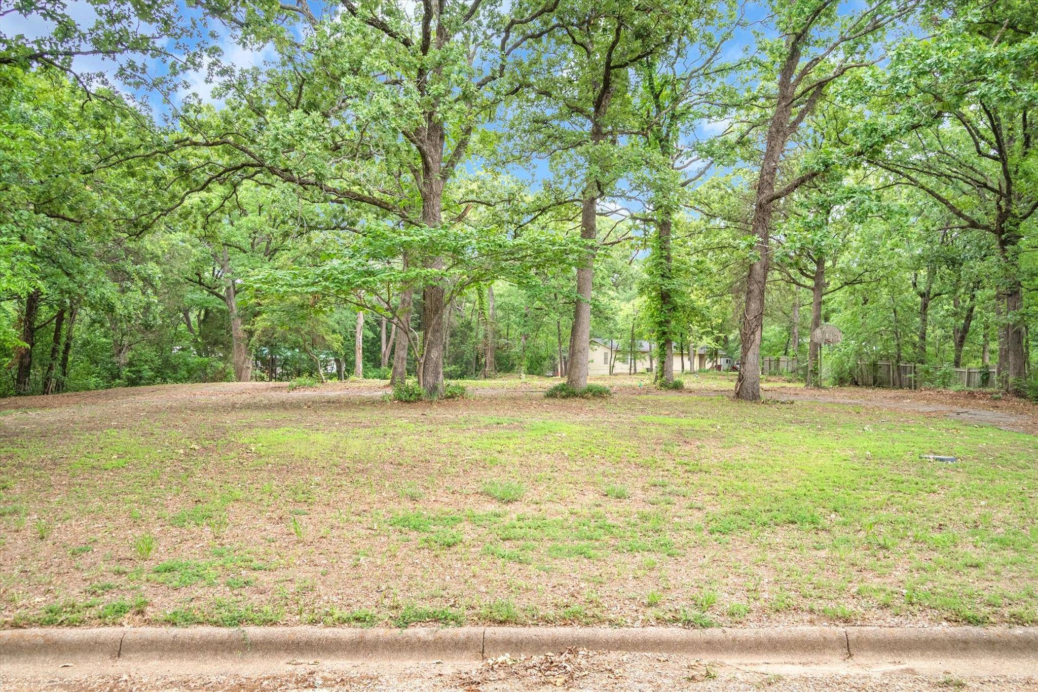 Canton, TX 75103,1106 Woodland Drive