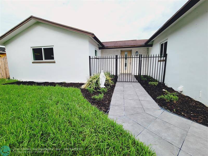 Boca Raton, FL 33428,22635 SW 64th Way