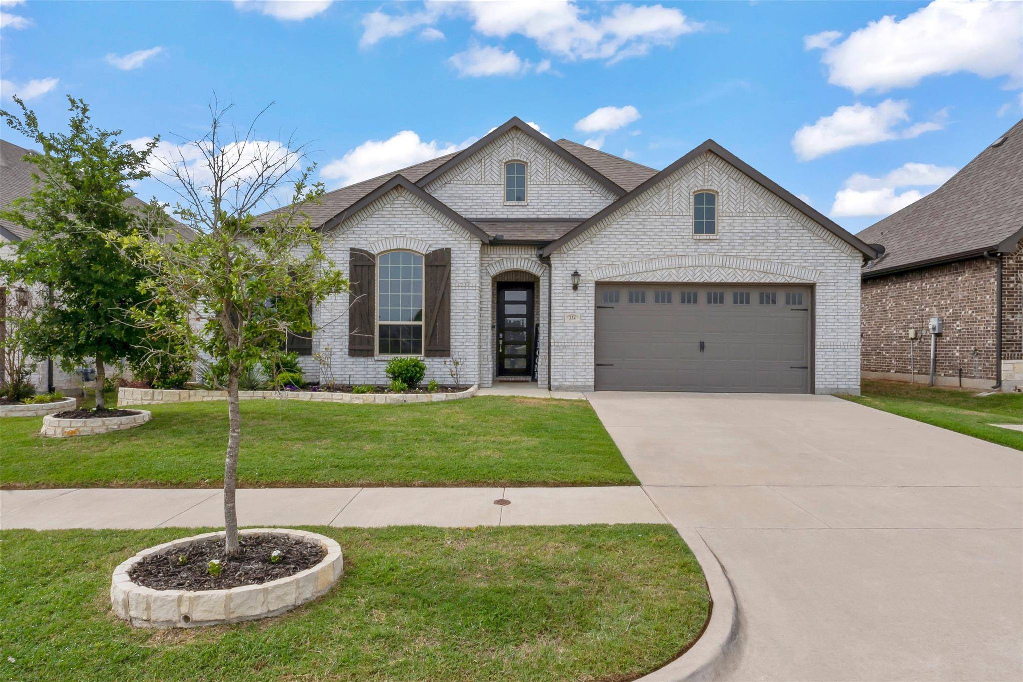 Waxahachie, TX 75165,354 Sahara Drive